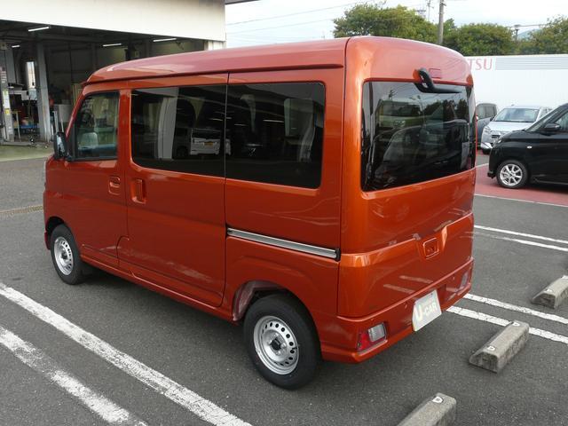 Daihatsu Hijet Cargo 11