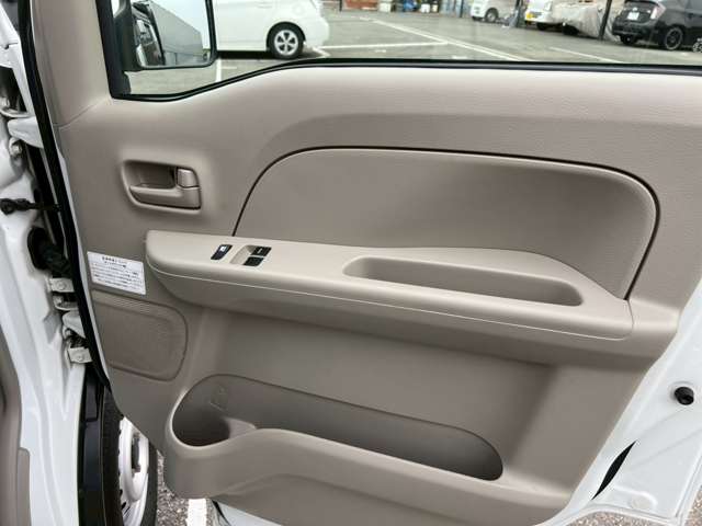 Nissan NV100 Clipper 9