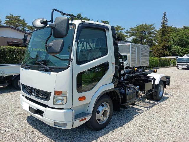 Mitsubishi Fuso Fighter 12