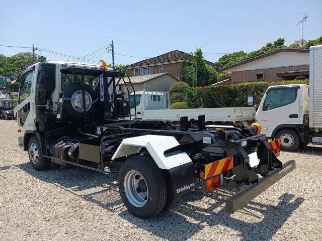 Mitsubishi Fuso Fighter 4