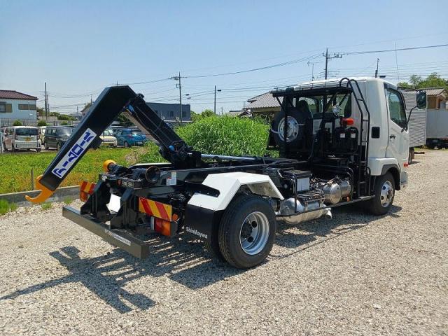 Mitsubishi Fuso Fighter 5