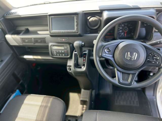 Honda N-VAN 11