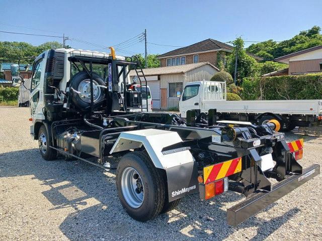 Mitsubishi Fuso Fighter 4