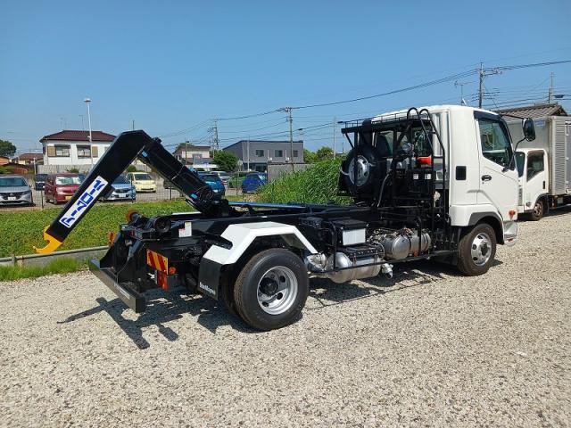 Mitsubishi Fuso Fighter 5