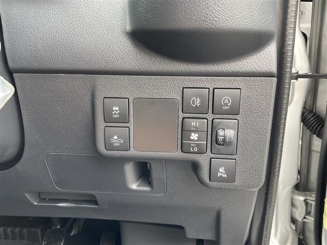 Toyota Town Ace Van 11