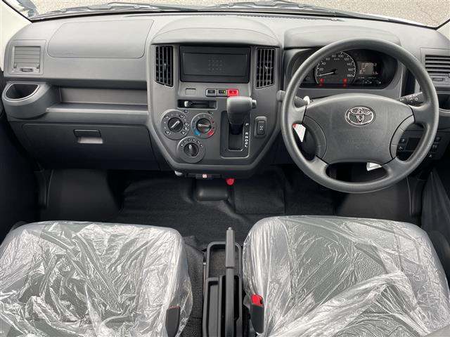 Toyota Town Ace Van 4