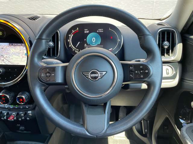 MINI Crossover 11