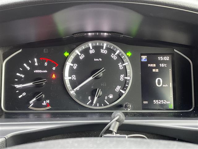 Toyota Hiace Van 6