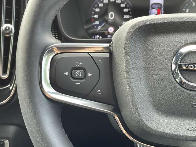 Volvo XC40 11