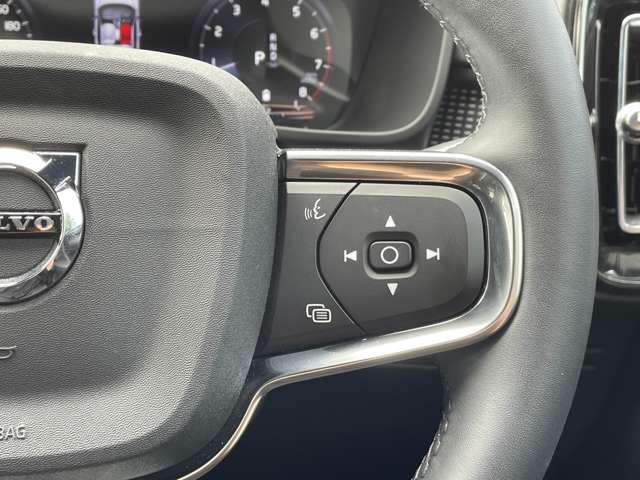 Volvo XC40 12