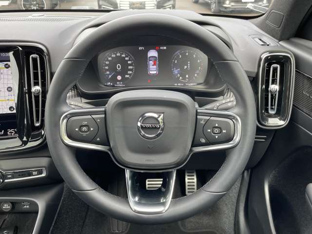 Volvo XC40 10