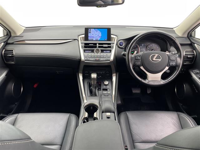 Lexus NX 2