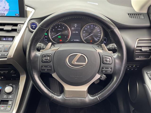 Lexus NX 8