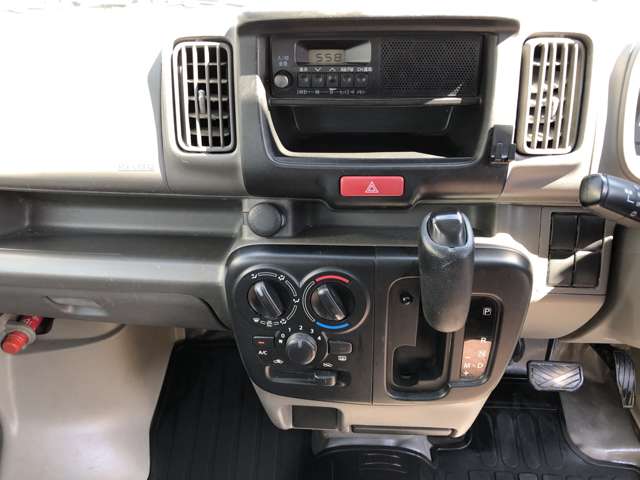 Nissan NV100 Clipper 5