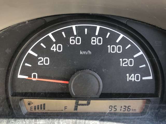 Nissan NV100 Clipper 6