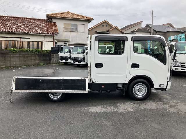 Isuzu Elf 12