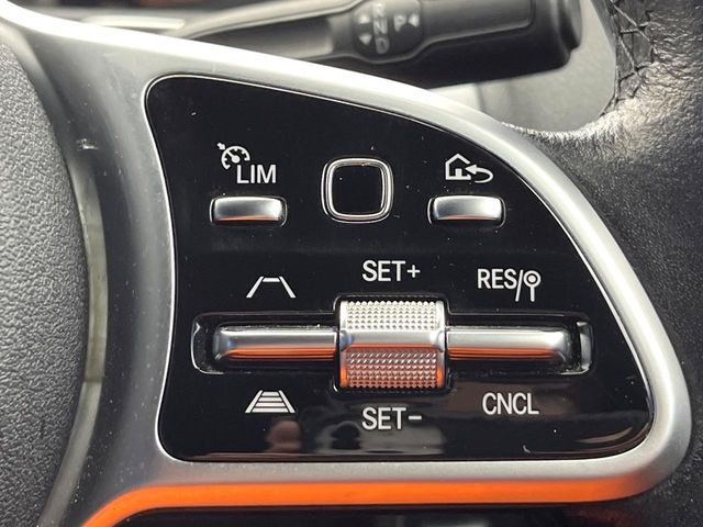 Mercedes-Benz GLB 4