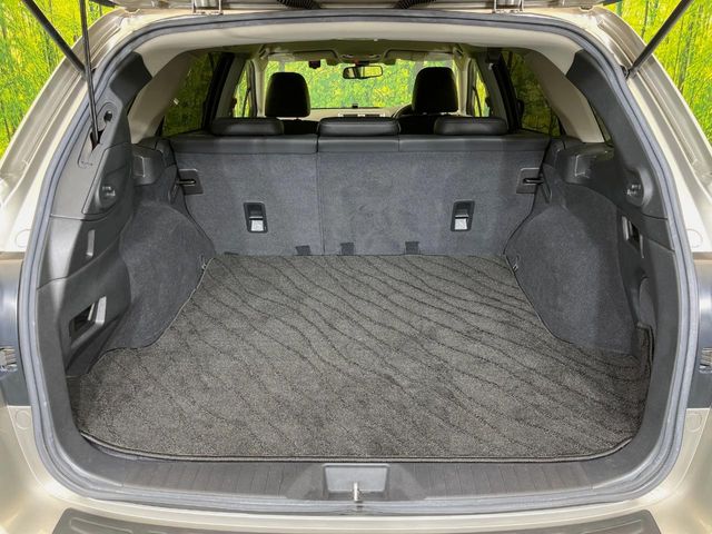 Subaru Legacy Outback 11