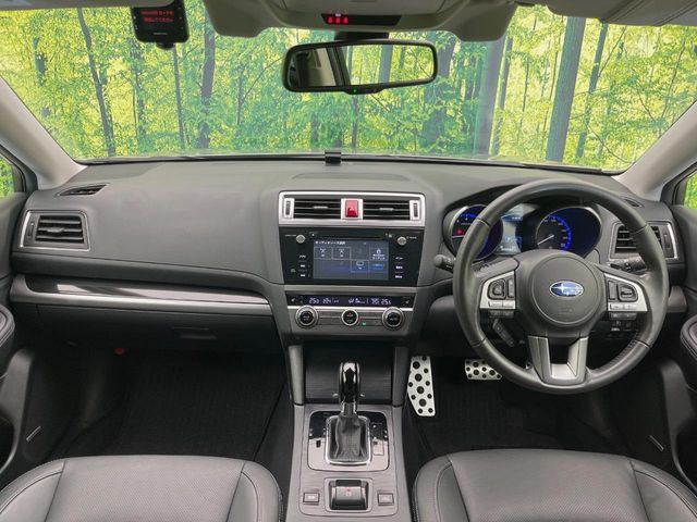 Subaru Legacy Outback 2
