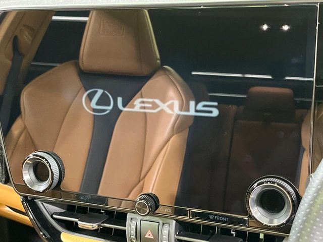 Lexus NX 5