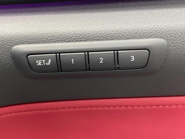 Lexus NX 8