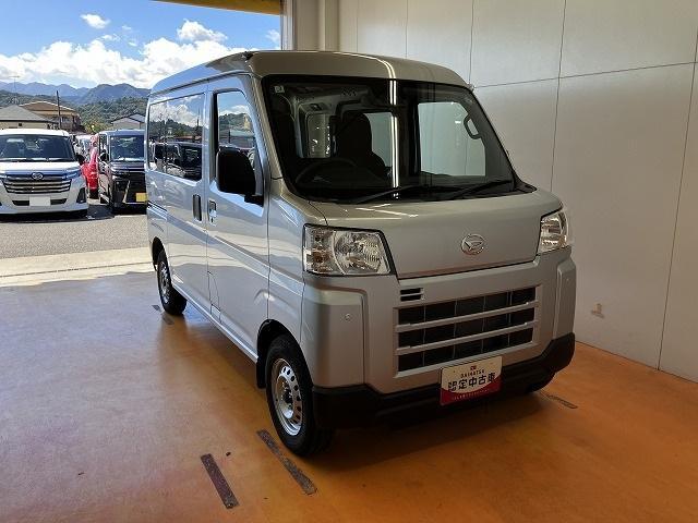 Daihatsu Hijet Cargo 7