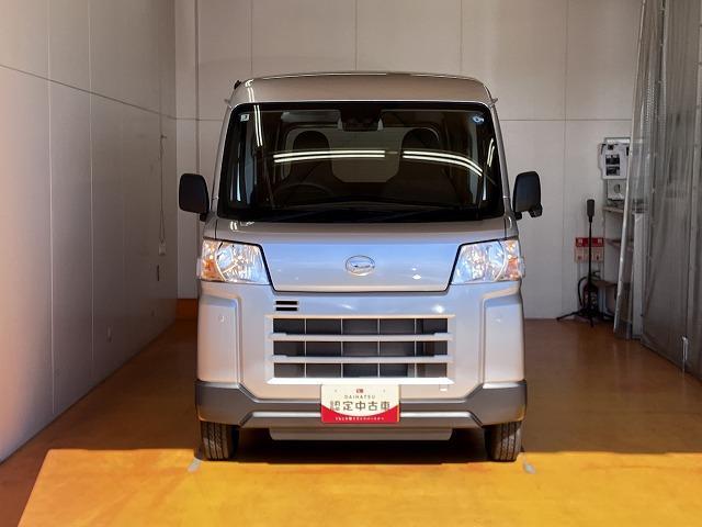Daihatsu Hijet Cargo 4