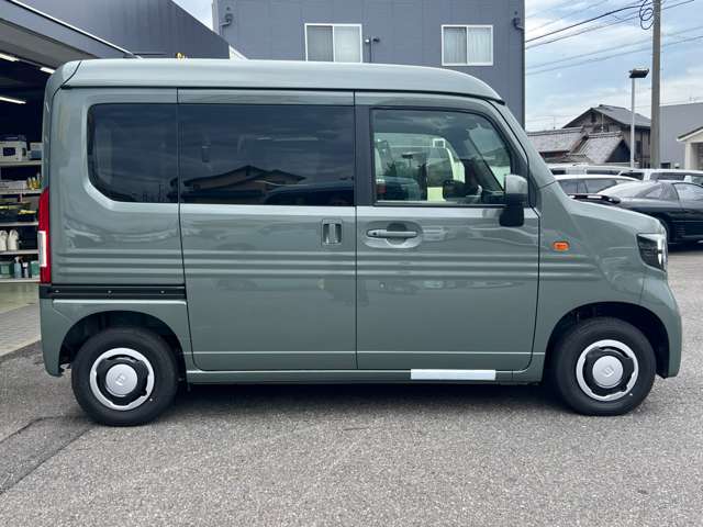 Honda N-VAN 11