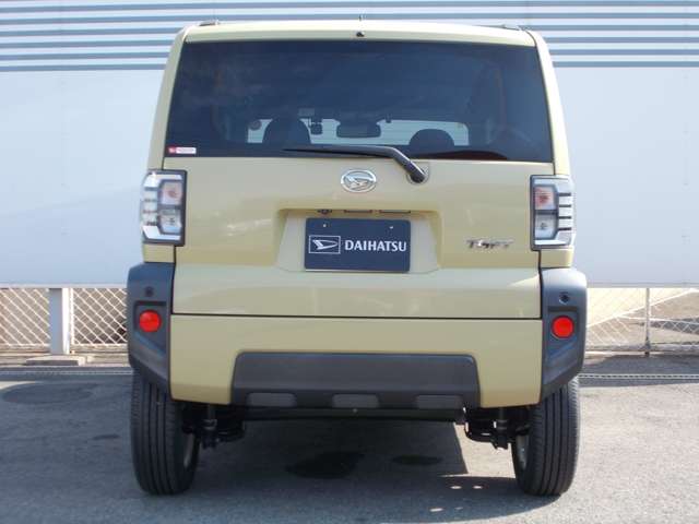 Daihatsu Taft 4