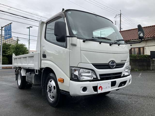 Hino Dutro 10