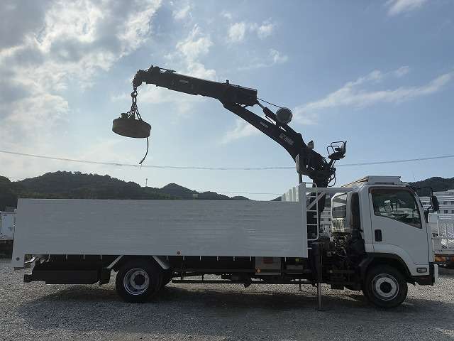 Isuzu Forward 5