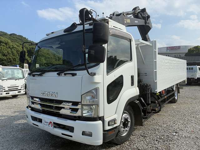 Isuzu Forward 9