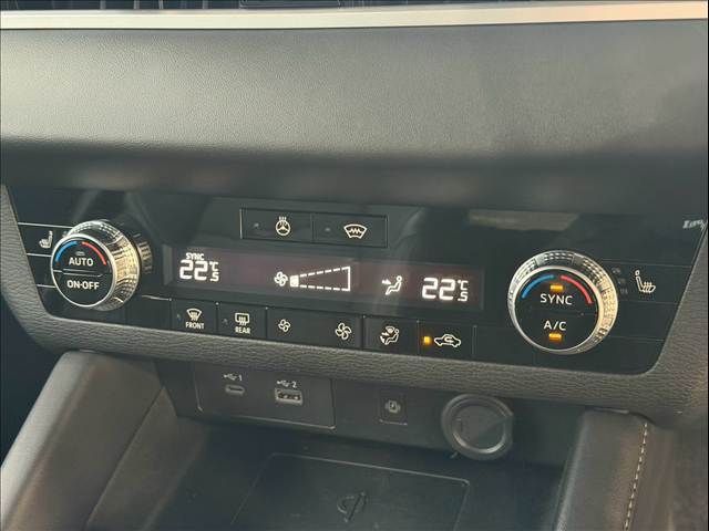 Mitsubishi Outlander 12