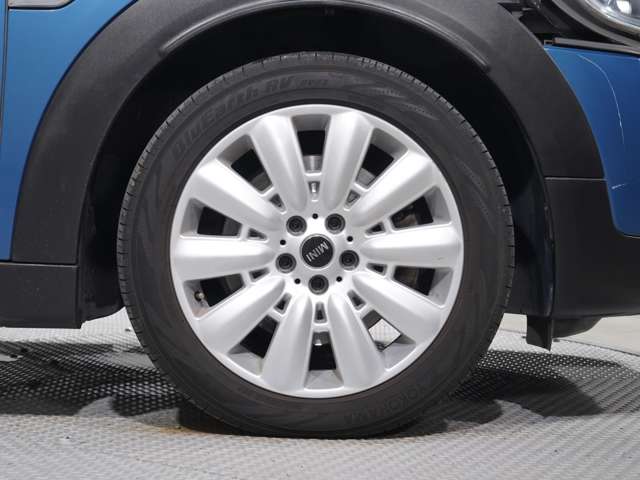 MINI Crossover 11