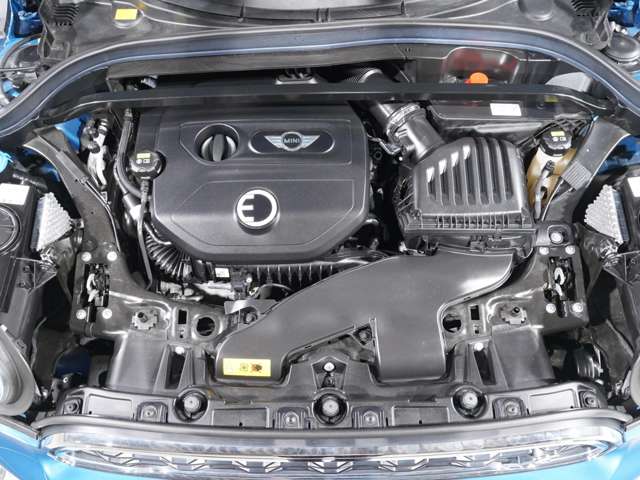 MINI Crossover 7