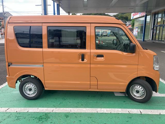 Suzuki Every 8