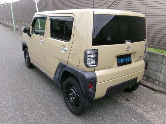 Daihatsu Taft 7