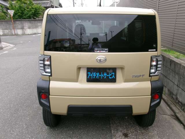 Daihatsu Taft 9