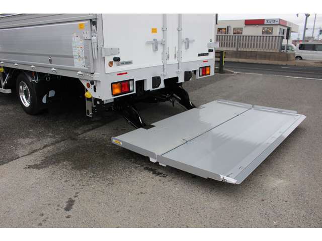 Mitsubishi Fuso Fighter 11