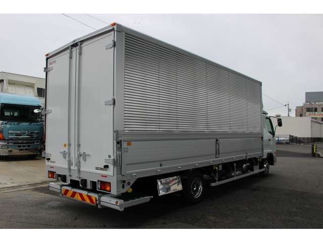 Mitsubishi Fuso Fighter 6