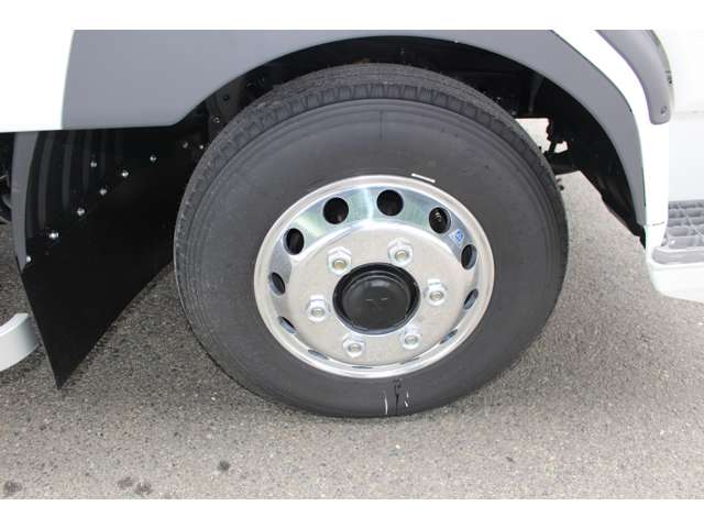 Mitsubishi Fuso Fighter 8