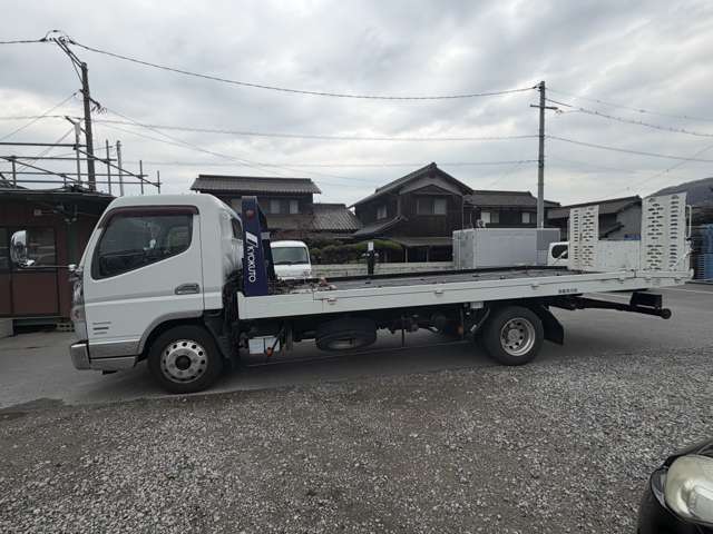 Mitsubishi Fuso Canter 11