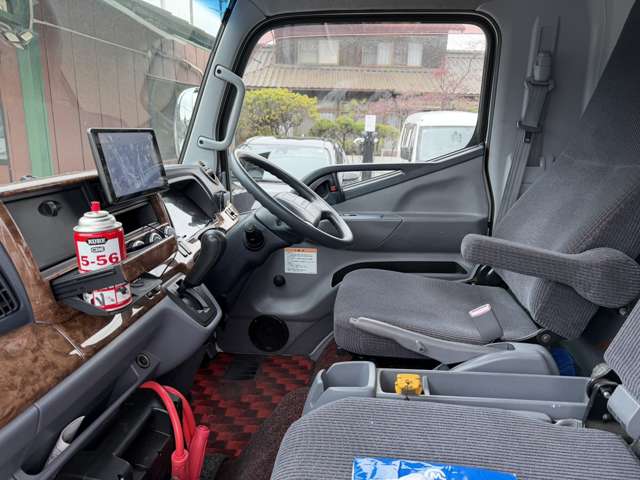 Mitsubishi Fuso Canter 7