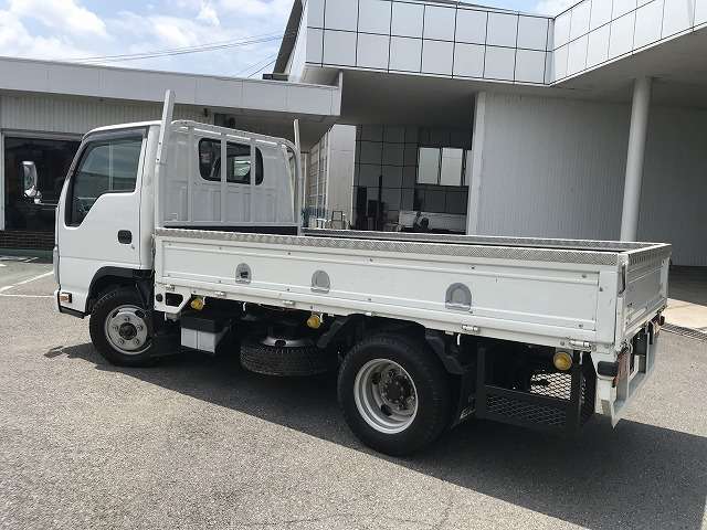 Isuzu Elf 4