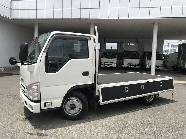 Isuzu Elf 9