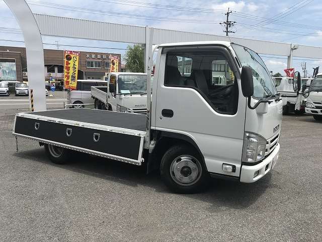 Isuzu Elf 10