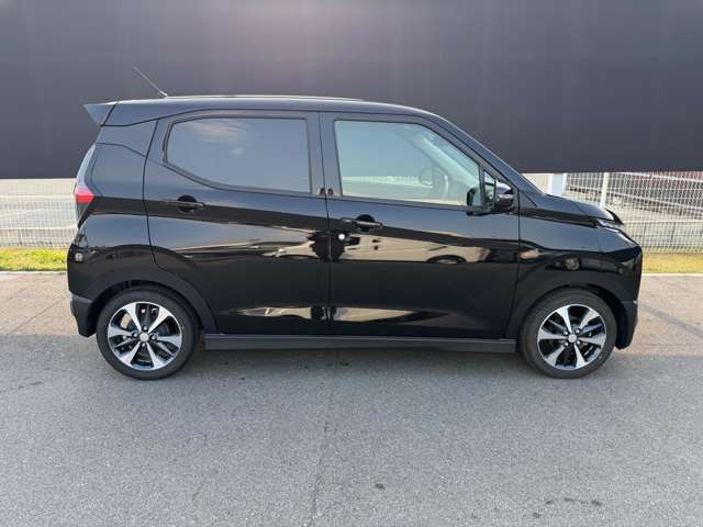 Mitsubishi eK X 9