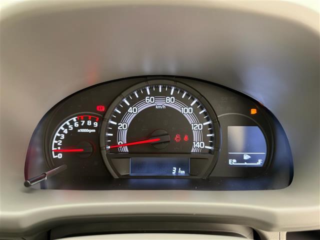 Nissan NV100 Clipper 12