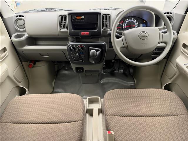 Nissan NV100 Clipper 5