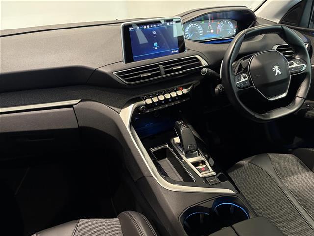 Peugeot 3008 6